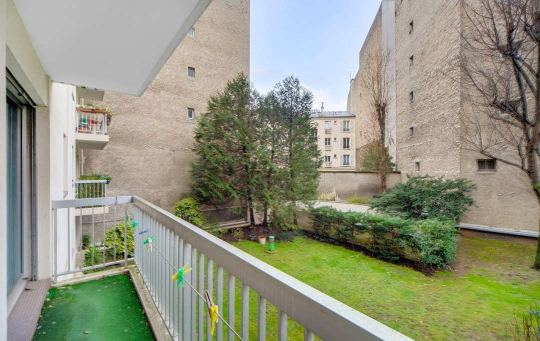 SAMY DELAGRANGE : Apartment | PARIS (75017) | 100 m2 | 250 000 € 